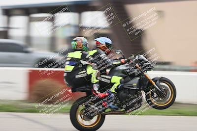 media/Nov-30-2025-TrackDaz (Sun) [[d8b22663df]]/Around the Pits/